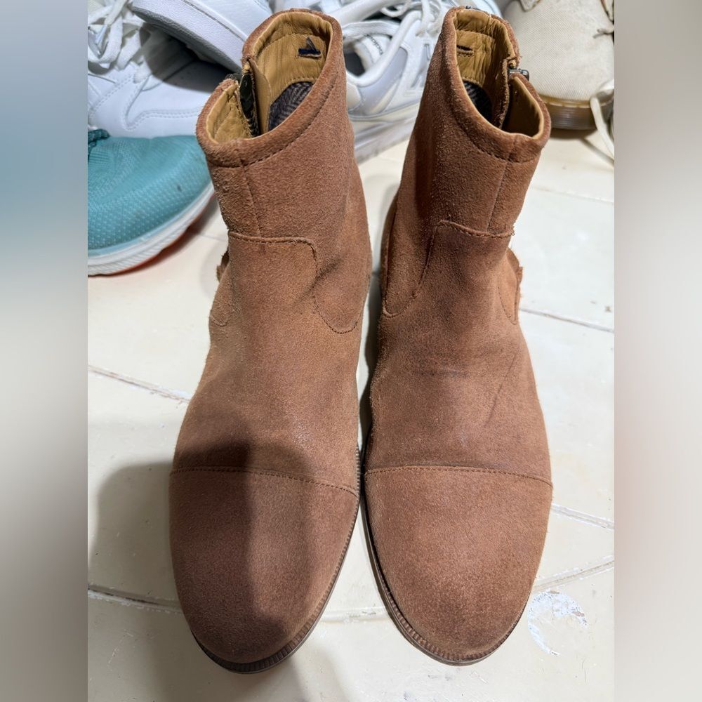 Women's J Shoes Navarra Short Leather Boots